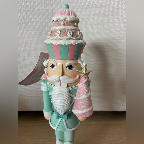 Pink & Mint Green Nutcracker - Picture 4 of 5